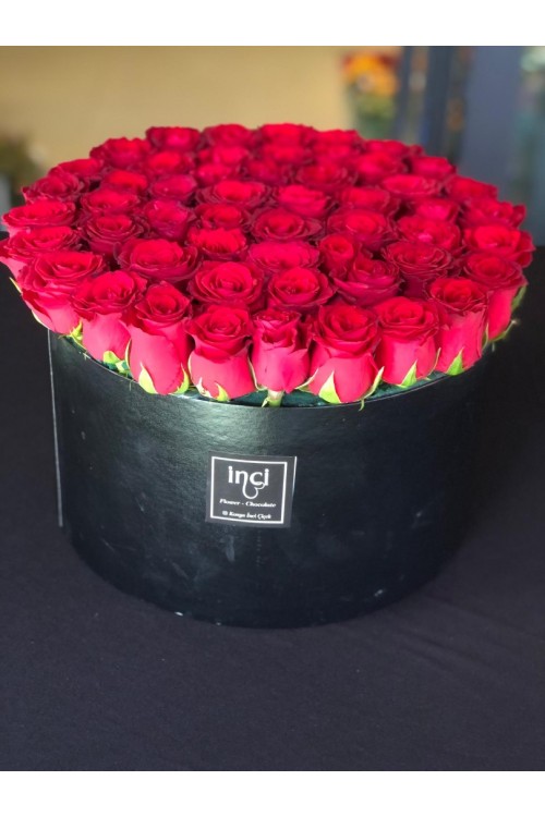 Dolu Kırmızı Gül Kutusu