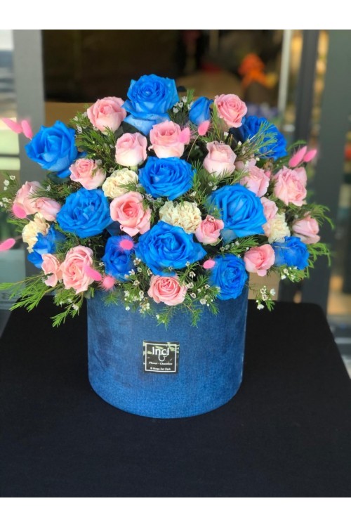 Mavi Kutuda Karışık Gül Buketi