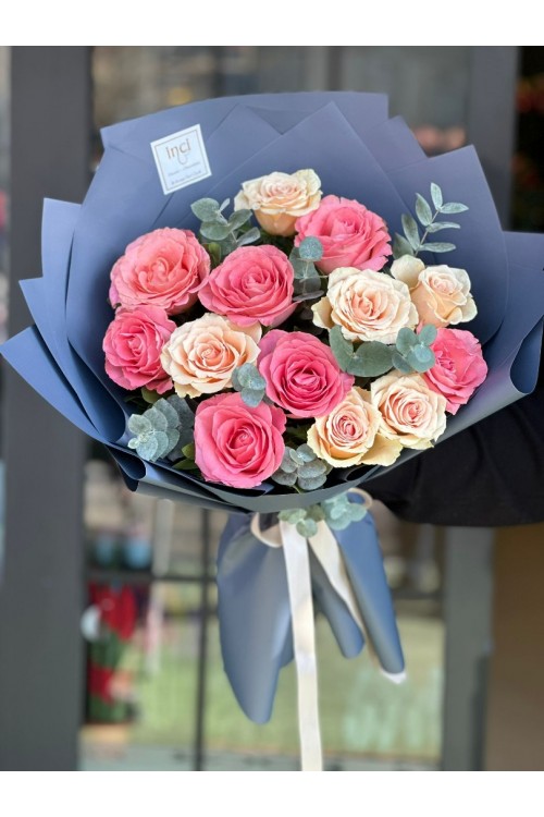 Pembe ve Somon Gül Buketi