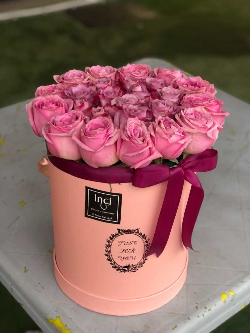 Pembe Kutulu Pembe Gül Buketi
