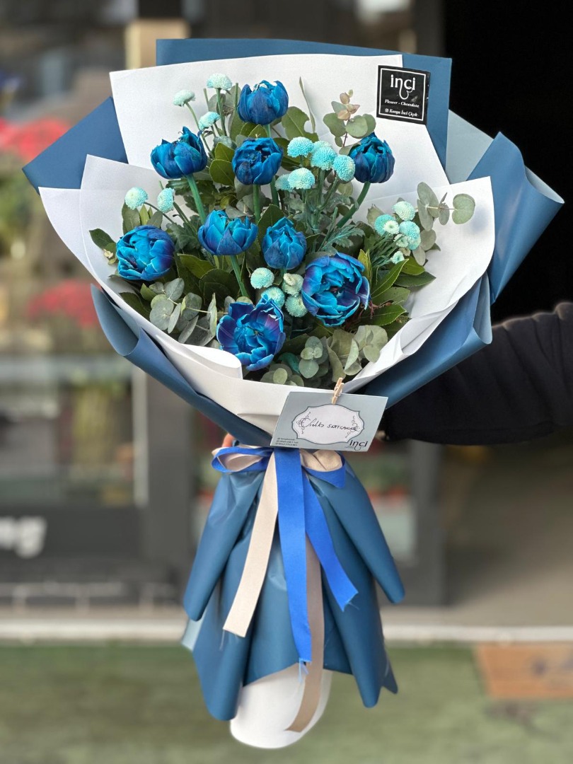 Mavi Gül Buketi