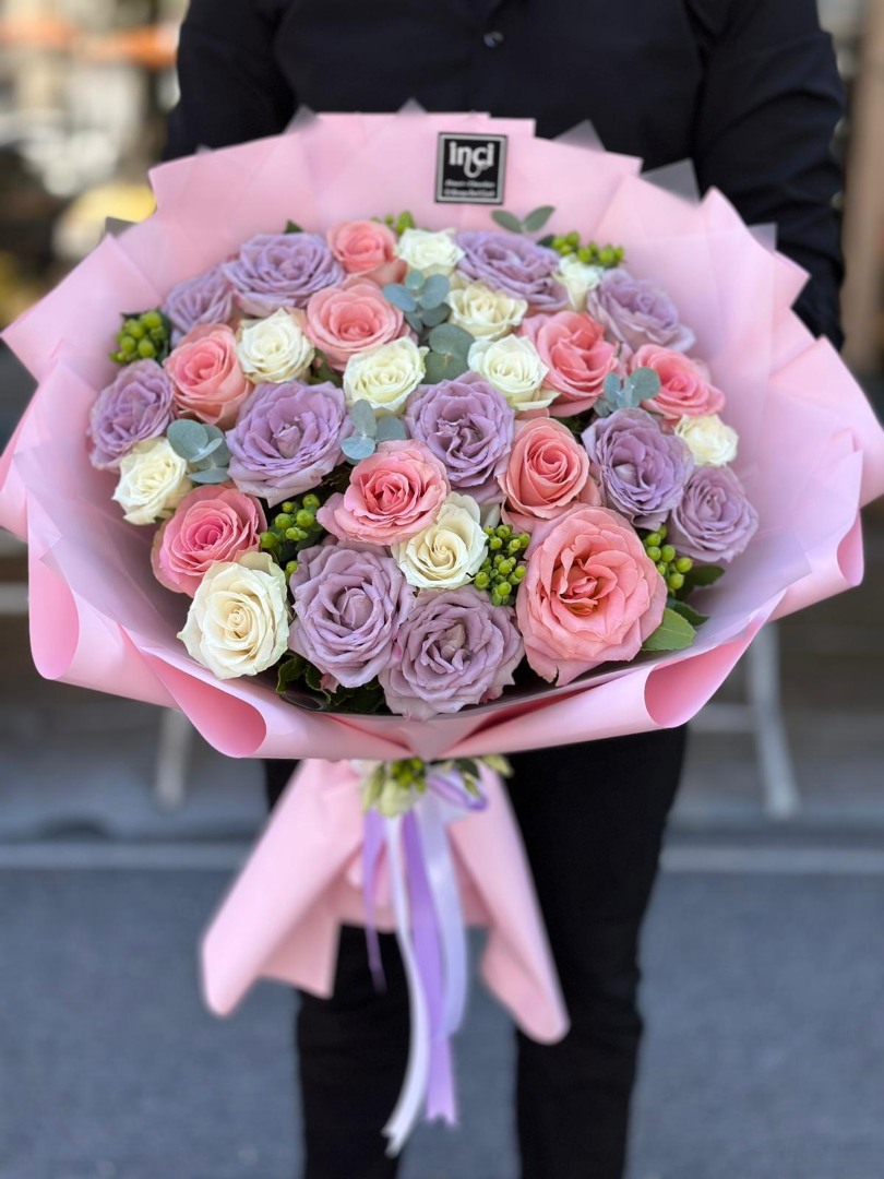 Pembe ve Lila Gül Aranjmanlı Modern Buket